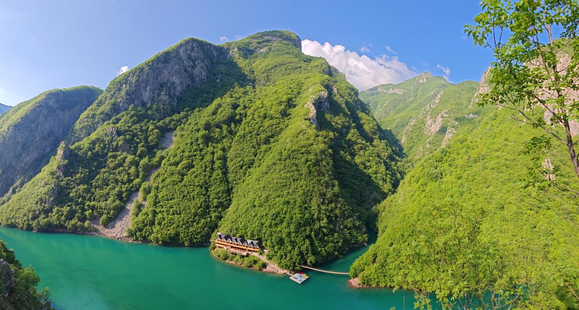Riverside Komani Lake Extérieur photo